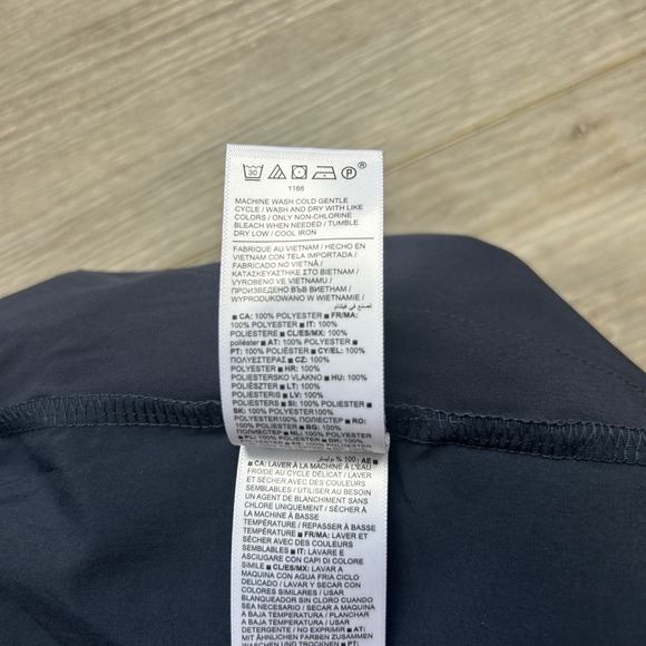 Athleta Midday Mid Rise Short Navy Blue Women's Size Large‎ - Picture 6 of 10